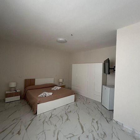 Hotel Dei Pini Porto Empedocle Esterno foto